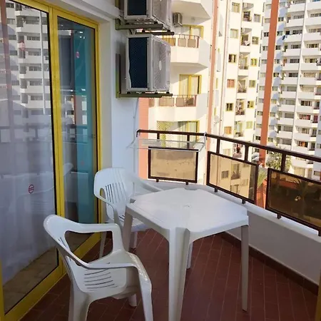 Apartamento Charming With Balcony In Portimao, 55 Sqm, Pool View Portimão