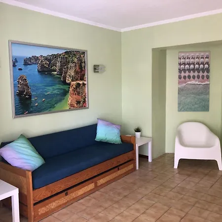 Charming With Balcony In Portimao, 55 Sqm, Pool View Apartman *